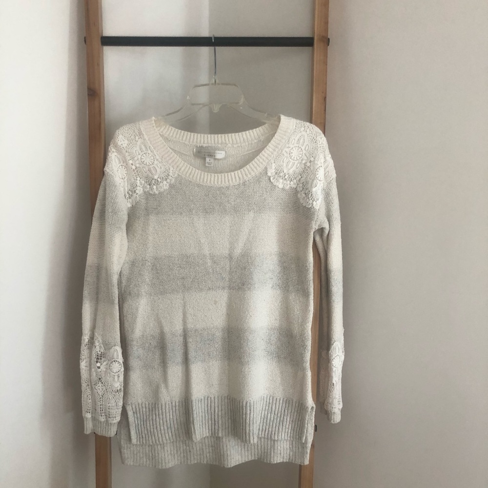 Lauren Conrad sweater